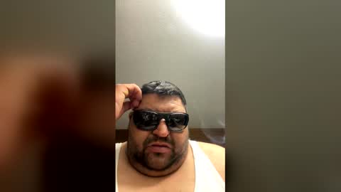 Snapshot of santos3500 chatting on April 2026 02:47:01 AM santos3500 online show from April 2026 02:47:01 AM