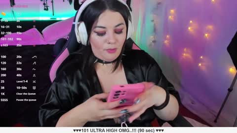 Snapshot of santos_liah chatting on December 2024 04:05:02 PM Liah Santos online show from December 2024 04:05:02 PM