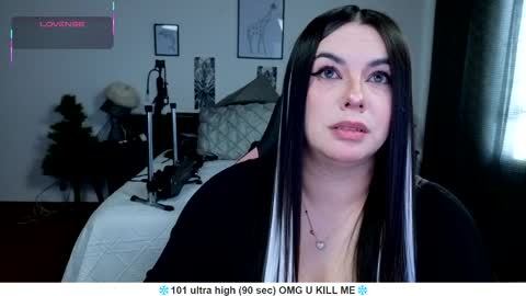 Liah Santos online show from April 2026 12:10:01 PM