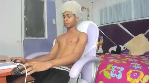 Snapshot of santy_bigcock_01 chatting on November 2025 11:54:01 AM santy online show from November 2025 11:54:01 AM