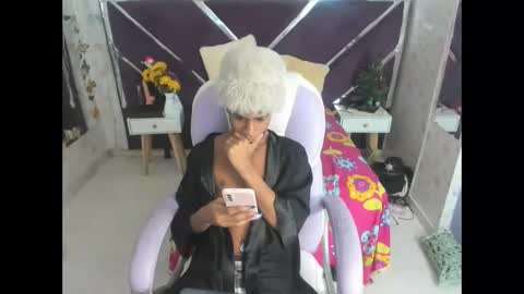 Snapshot of santy_bigcock_01 chatting on November 2025 11:49:01 AM santy online show from November 2025 11:49:01 AM