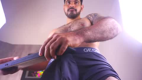 santiago online show from April 2026 02:48:01 PM