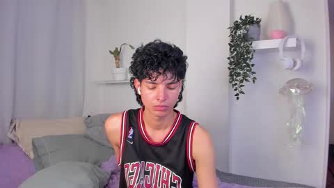 kitty online show from February 2026 02:53:01 AM