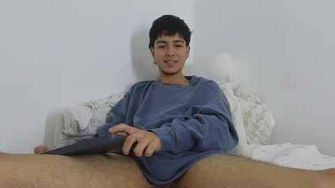 Snapshot of santybig18 chatting on December 2024 06:45:02 AM santybig18 online show from December 2024 06:45:02 AM