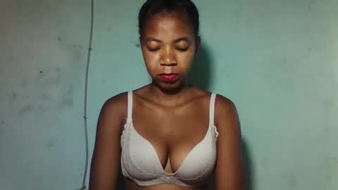 sanyah0123 online show from January 2026 02:25:01 AM