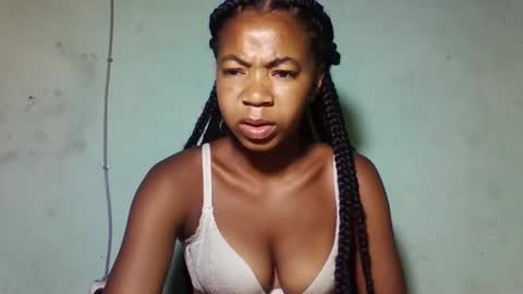 sanyah0123 online show from January 2026 12:36:02 AM