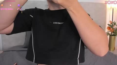 Saori  online show from February 2026 11:42:02 AM