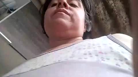 Snapshot of saori_sann_ chatting on April 2026 04:26:02 PM Saori online show from April 2026 04:26:02 PM