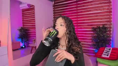 Valerin online show from October 2025 01:25:02 AM