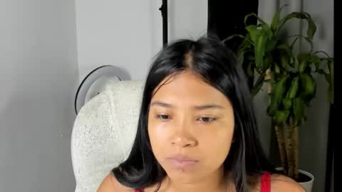Snapshot of sapphirehot_ chatting on October 2025 10:01:01 AM Liz  online show from October 2025 10:01:01 AM