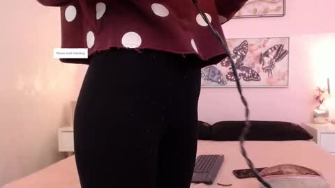 Sara online show from November 2025 03:37:02 AM