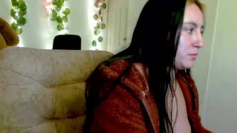 sara961991 online show from May 2026 02:46:02 PM