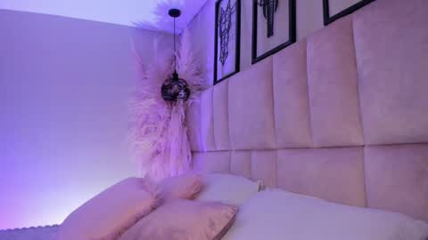  SARA  online show from September 2025 12:53:01 PM