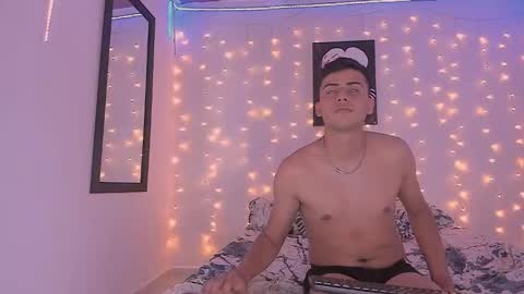 Snapshot of sara_and_anderson_ chatting on February 2025 08:41:02 PM sara and anderson online show from February 2025 08:41:02 PM