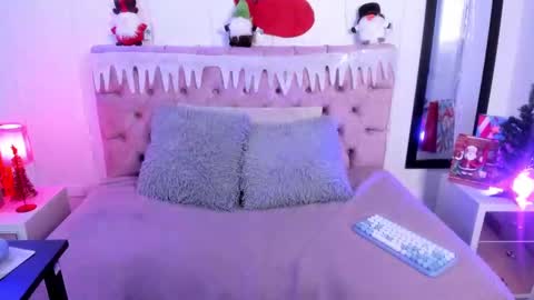 Snapshot of sara_ariass chatting on December 2024 07:46:02 PM SARA ARIAS online show from December 2024 07:46:02 PM