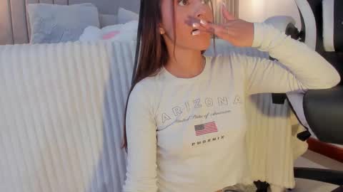 Snapshot of sara_beltran chatting on March 2025 03:24:01 AM Sara online show from March 2025 03:24:01 AM