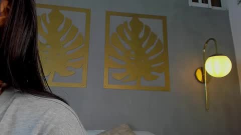Snapshot of sara_castro24 chatting on January 2025 01:13:02 PM Sara online show from January 2025 01:13:02 PM