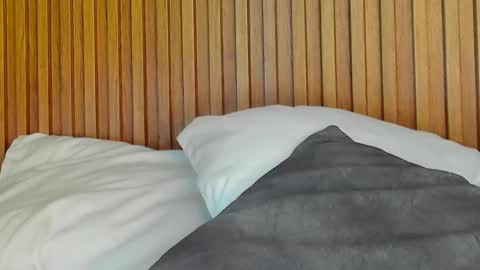 Snapshot of sara_castro24 chatting on February 2025 10:30:01 PM Sara online show from February 2025 10:30:01 PM