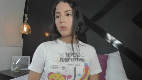 Snapshot of sara_castro24 chatting on February 2025 02:24:02 AM Sara online show from February 2025 02:24:02 AM