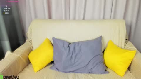 Sarah online show from October 2025 01:06:02 AM