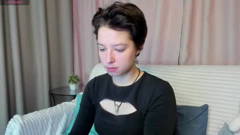 Sarah online show from December 2025 02:08:02 AM