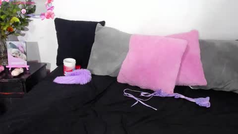 sara gonzalez online show from January 2026 12:58:02 AM