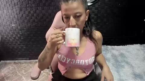 Snapshot of sara_hot_2 chatting on October 2025 12:50:02 PM no limits sarah online show from October 2025 12:50:02 PM