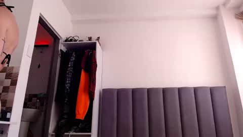 sara_johnson__ online show from June 2026 01:52:01 PM