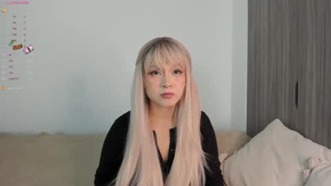 Snapshot of sara_kim_ chatting on January 2025 12:22:02 AM Sara new account give me thomb up Follow me help me reach 15k followers again online show from January 2025 12:22:02 AM
