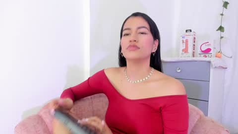 Snapshot of sara_kurt chatting on February 2025 12:39:02 PM Sara online show from February 2025 12:39:02 PM