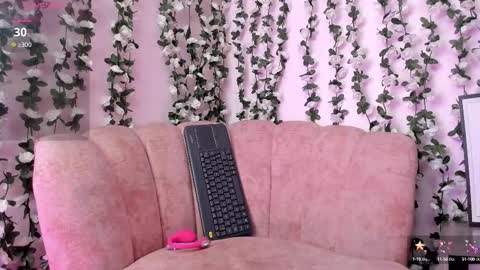 Snapshot of sara_kurt chatting on November 2025 03:22:01 PM Sara online show from November 2025 03:22:01 PM