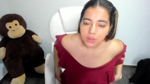 sarah  LIZCANO....... online show from December 2024 10:49:01 AM