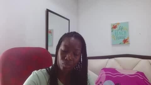 Snapshot of sara_marks chatting on October 2025 11:23:02 AM S A R A online show from October 2025 11:23:02 AM