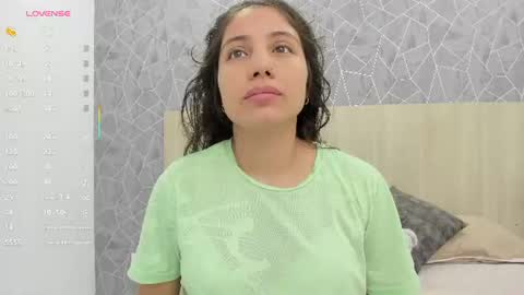 Snapshot of sara_melo chatting on June 2026 11:21:01 AM Sara online show from June 2026 11:21:01 AM