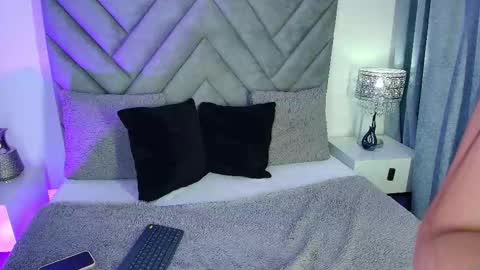 sara_owens7 online show from September 2025 01:53:01 AM