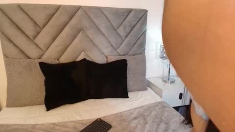 sara_owens7 online show from October 2025 01:50:01 AM