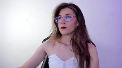 Snapshot of sara_roades chatting on November 2025 07:45:02 PM sara_roades online show from November 2025 07:45:02 PM