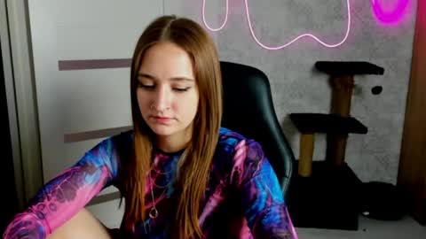 Sara online show from April 2026 08:44:01 PM