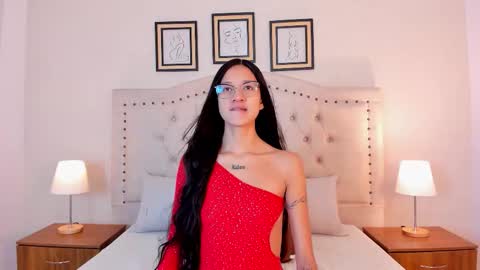 SARA SANTACRUZ online show from January 2026 12:29:02 PM