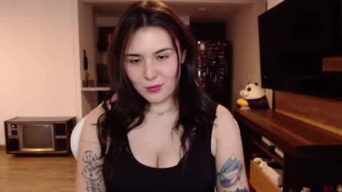 Snapshot of sara_sunrise_ chatting on December 2024 06:21:01 PM Sara online show from December 2024 06:21:01 PM