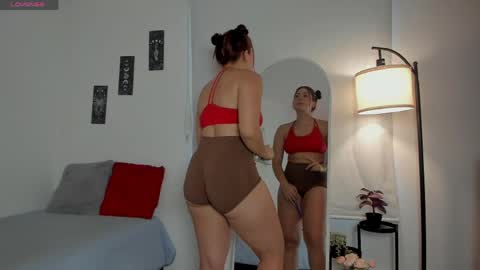 sara_sweett9 online show from April 2026 10:15:01 PM