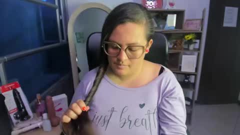 sara_thonson_ online show from November 2025 04:11:01 AM