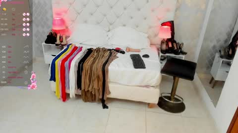 Snapshot of saraa_cute1 chatting on January 2025 11:00:02 PM Saraa Gomez online show from January 2025 11:00:02 PM