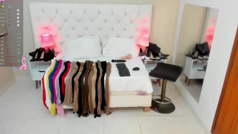 Snapshot of saraa_cute1 chatting on February 2025 03:33:01 AM Saraa Gomez online show from February 2025 03:33:01 AM