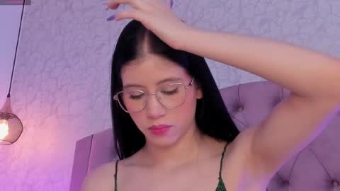 Sara  online show from April 2026 06:25:01 PM