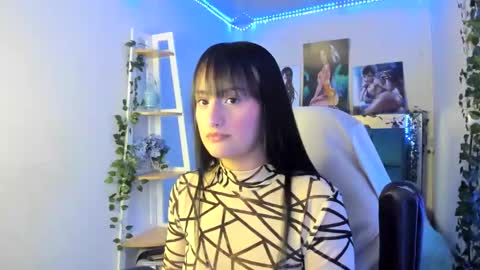 Snapshot of saraa_ramirez chatting on January 2025 03:48:01 AM Sarah Ramirez online show from January 2025 03:48:01 AM