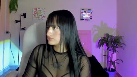 Snapshot of saraa_ramirez chatting on February 2025 02:48:01 PM Sarah Ramirez online show from February 2025 02:48:01 PM