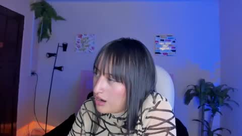 Snapshot of saraa_ramirez chatting on February 2025 05:49:02 PM Sarah Ramirez online show from February 2025 05:49:02 PM