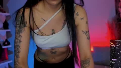 Snapshot of saraadesire chatting on October 2025 11:27:02 PM Sara online show from October 2025 11:27:02 PM