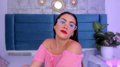 Sara Alvarezx online show from February 2026 04:43:01 AM